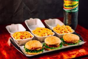 3 Cheese Burguer + 3 Fritas P Cheddar + Refri 2L